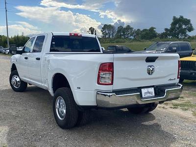 2024 Ram 3500 Crew Cab DRW 4x4, Pickup for sale #57782 - photo 2