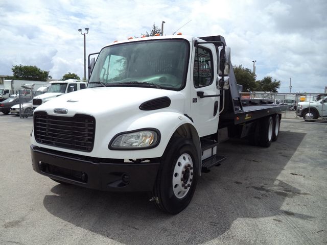 Used 2006 Freightliner M2 106 - photo 2