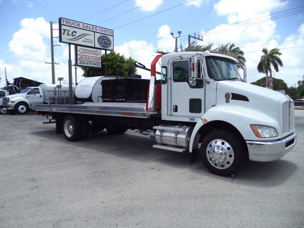 Used 2019 Kenworth T270 - photo 1