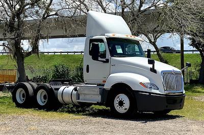 Used 2019 International LT International A26 Semi Truck for sale #504150 - photo 1