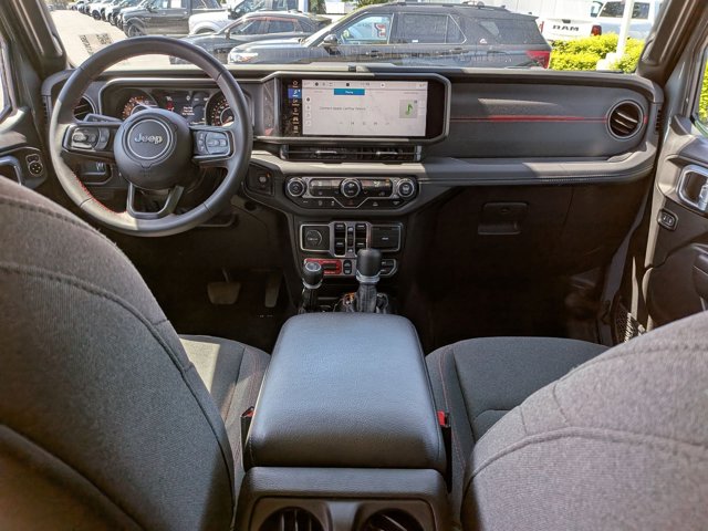 Used 2024 Jeep Gladiator - photo 27