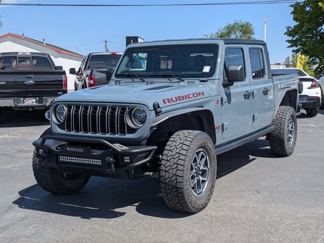 Used 2024 Jeep Gladiator - photo 8