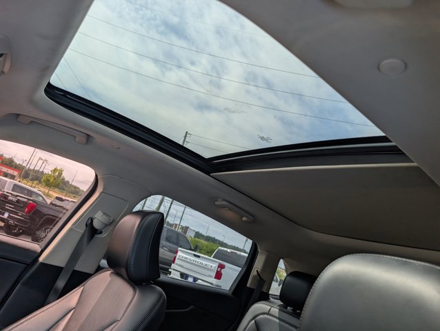 Used 2022 Lincoln Nautilus - photo 21