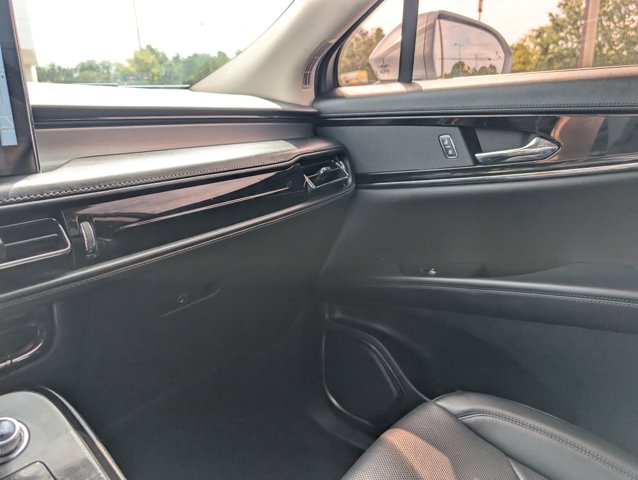 Used 2022 Lincoln Nautilus - photo 35
