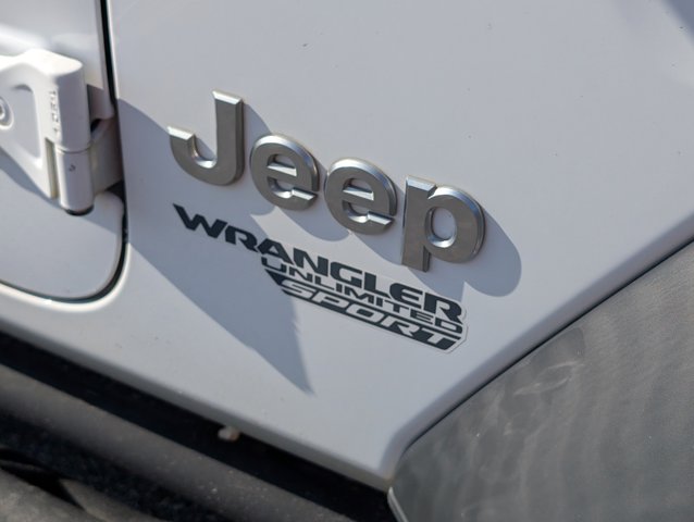 Used 2018 Jeep Wrangler - photo 7