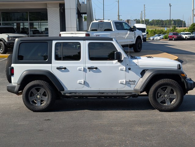 Used 2018 Jeep Wrangler - photo 9
