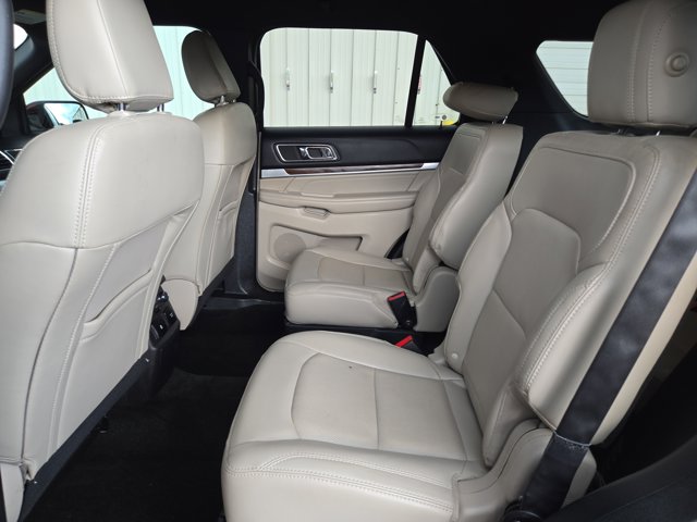 Used 2018 Ford Explorer - photo 17