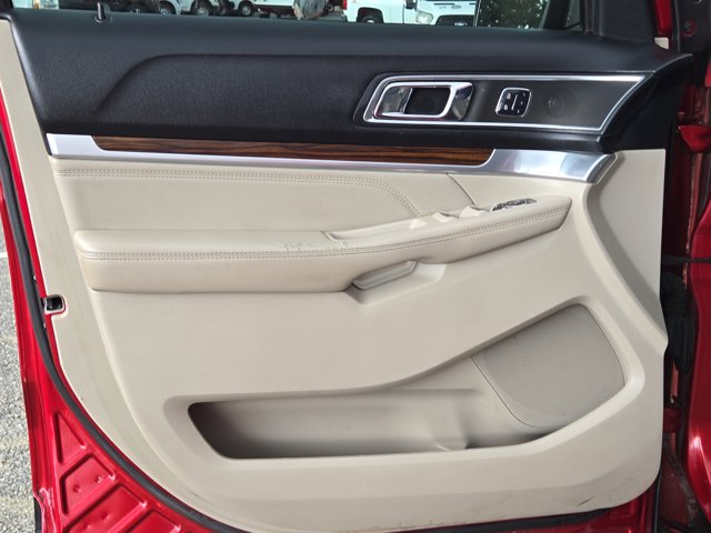 Used 2018 Ford Explorer - photo 18