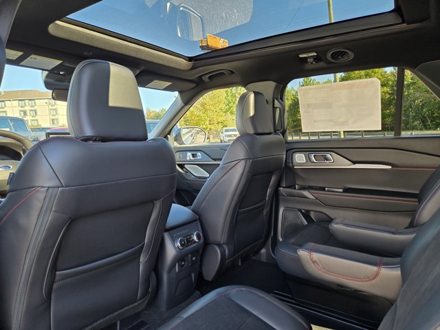 New 2026 Ford Explorer - photo 17