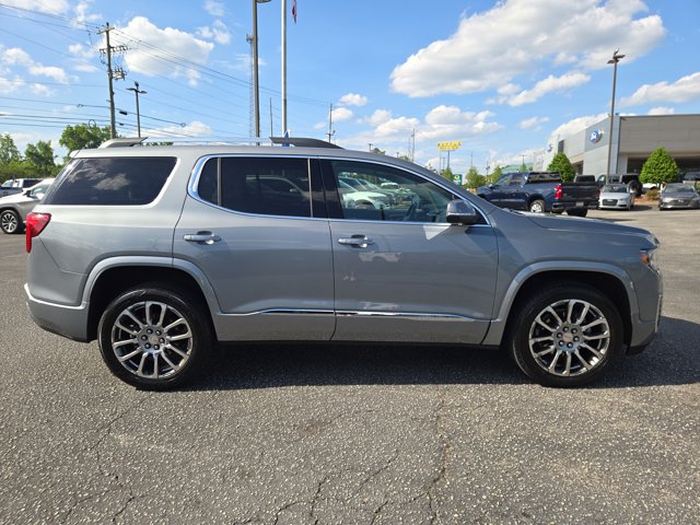 Used 2023 GMC Acadia - photo 9