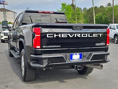 Used 2025 Chevrolet Silverado 2500 - photo 1