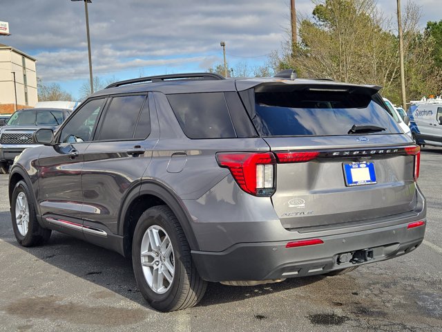 Used 2025 Ford Explorer Active - photo 2