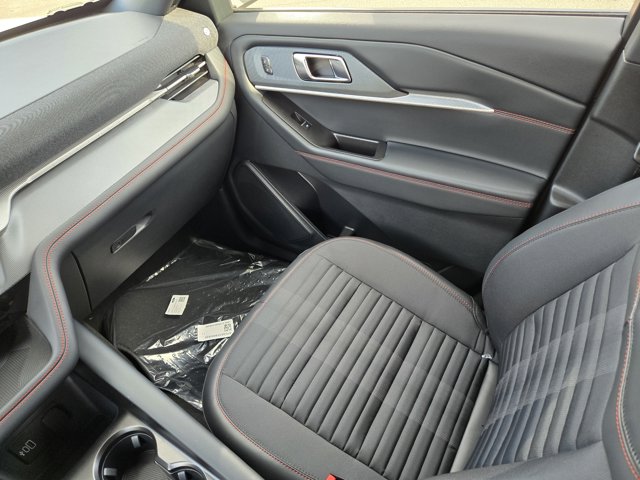 New 2026 Ford Explorer - photo 17