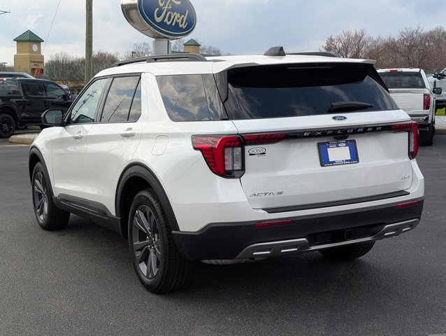 New 2026 Ford Explorer - photo 2