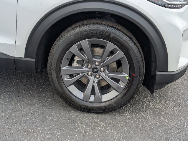 New 2026 Ford Explorer - photo 10