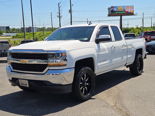 Used 2018 Chevrolet Silverado 1500 - photo 1