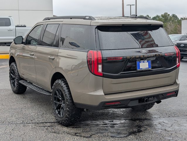 New 2026 Ford Expedition - photo 2