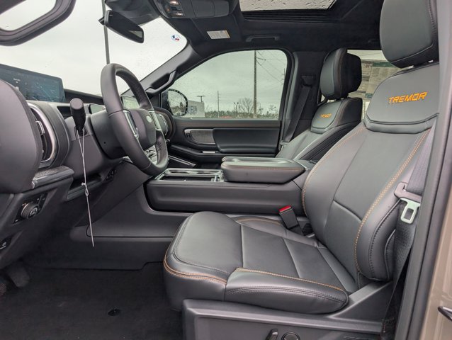 New 2026 Ford Expedition - photo 21