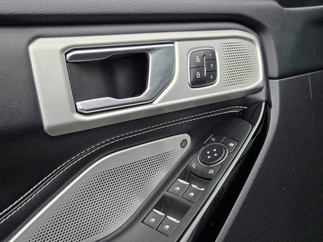 Used 2022 Ford Explorer - photo 27