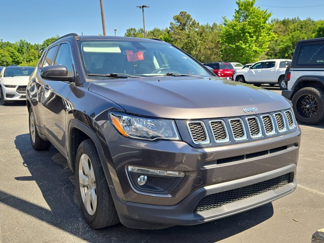Used 2021 Jeep Compass - photo 2