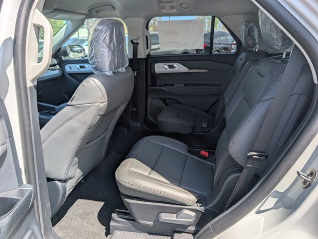 New 2026 Ford Explorer - photo 17