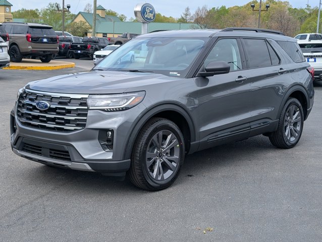 New 2026 Ford Explorer - photo 2
