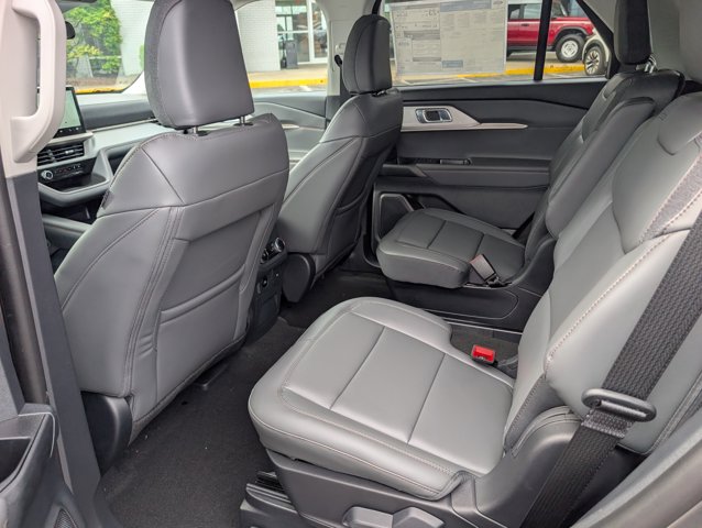 New 2026 Ford Explorer - photo 18