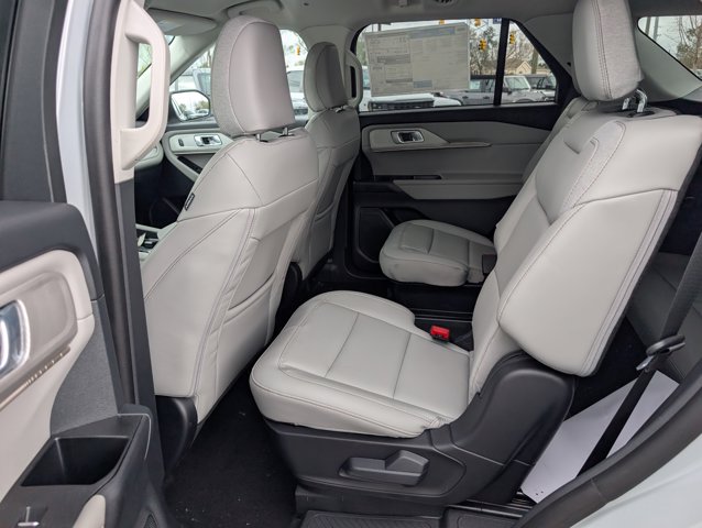 New 2026 Ford Explorer - photo 18