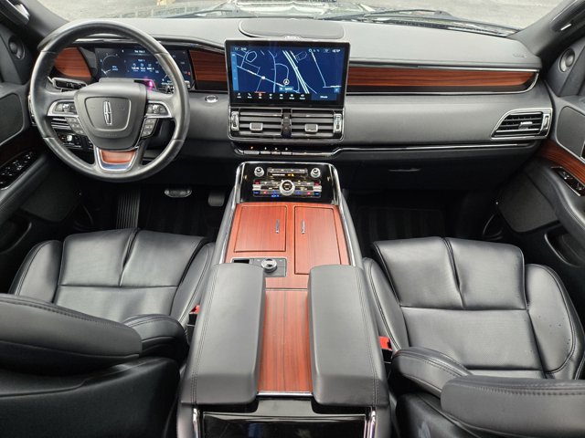 Used 2024 Lincoln Navigator - photo 21