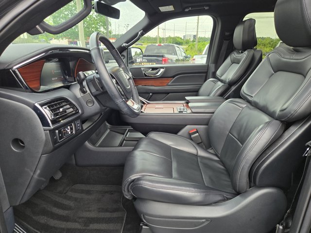Used 2024 Lincoln Navigator - photo 27