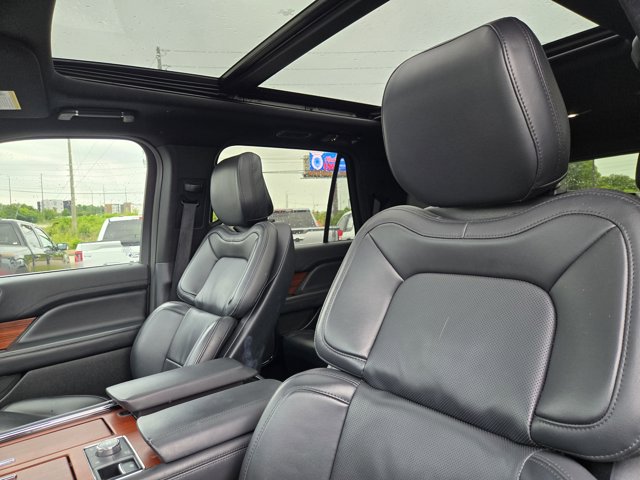 Used 2024 Lincoln Navigator - photo 28