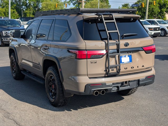 Used 2025 Toyota Sequoia - photo 8
