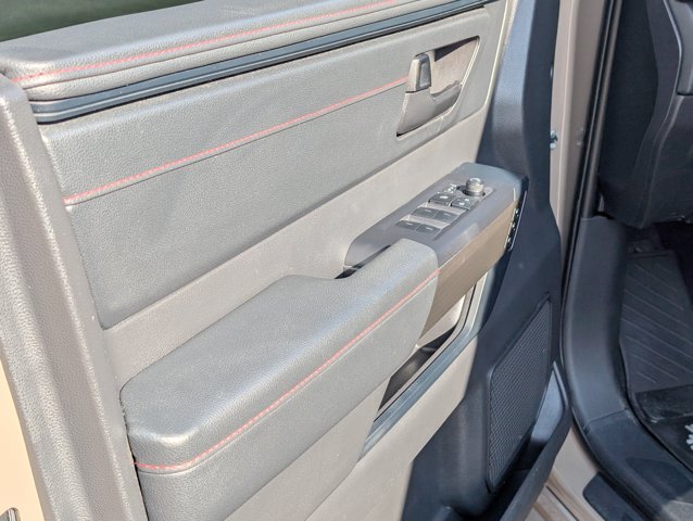 Used 2025 Toyota Sequoia - photo 11