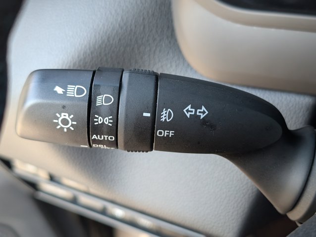Used 2025 Toyota Sequoia - photo 22