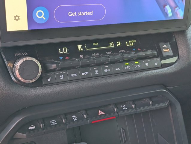 Used 2025 Toyota Sequoia - photo 24