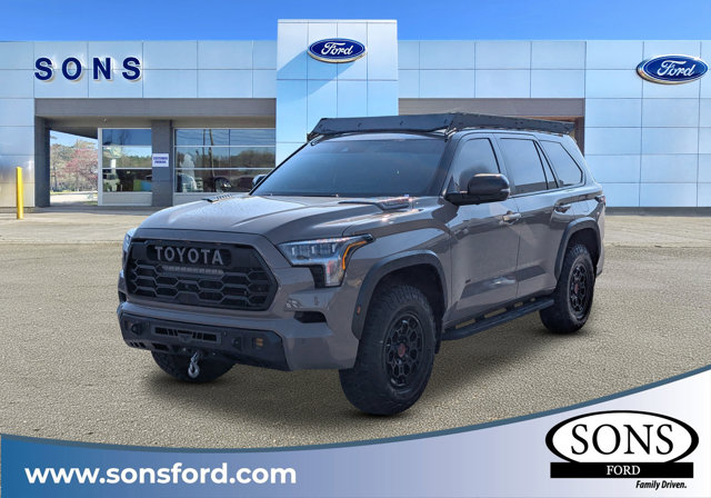 Used 2025 Toyota Sequoia - photo 1