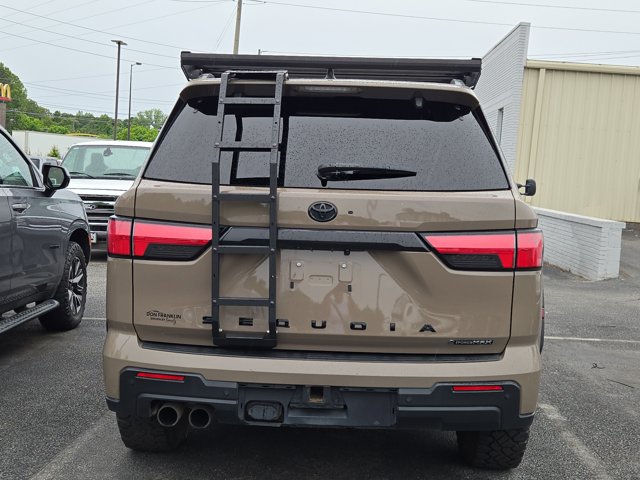 Used 2025 Toyota Sequoia - photo 7