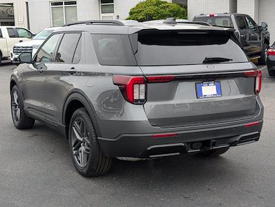 New 2026 Ford Explorer - photo 2
