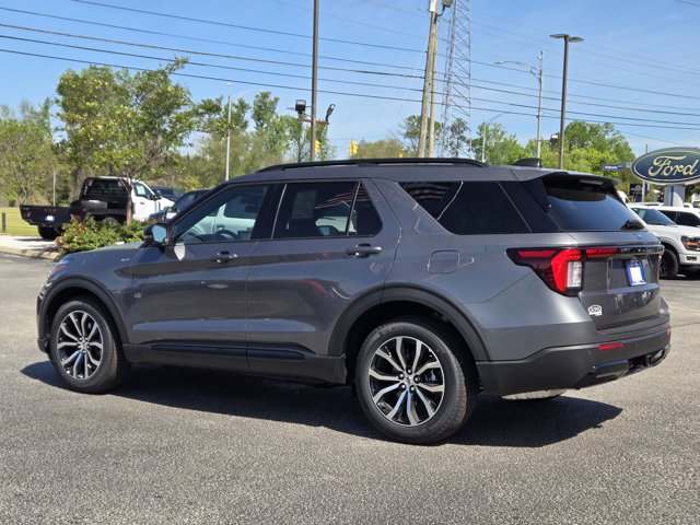 New 2026 Ford Explorer - photo 2