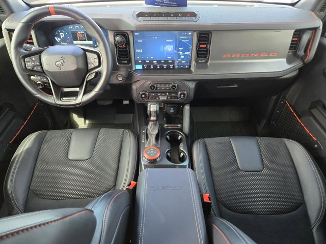 Used 2025 Ford Bronco - photo 15