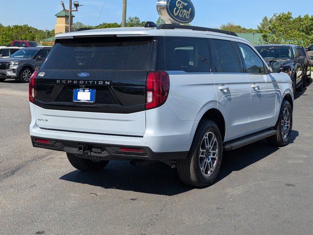 New 2026 Ford Expedition - photo 10