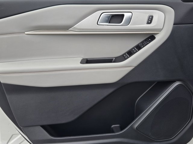 New 2026 Ford Explorer - photo 15