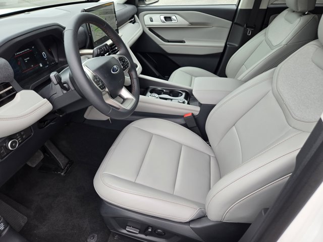 New 2026 Ford Explorer - photo 17