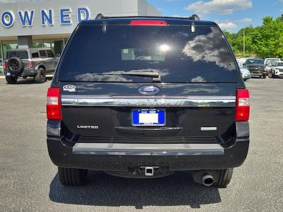 Used 2017 Ford Expedition - photo 2