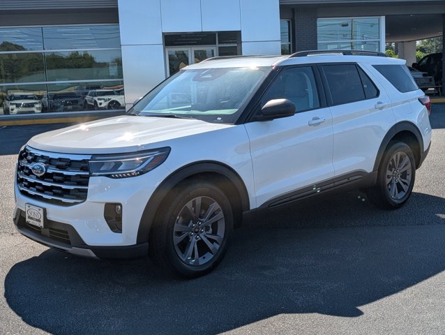 New 2026 Ford Explorer - photo 2