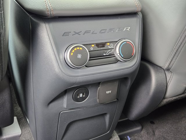 New 2026 Ford Explorer - photo 21