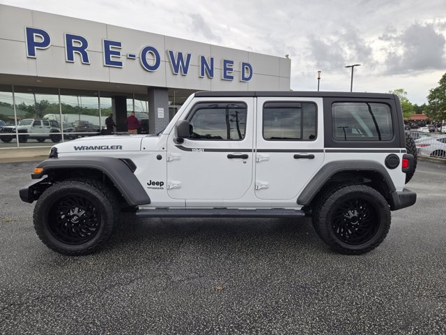 Used 2022 Jeep Wrangler - photo 2