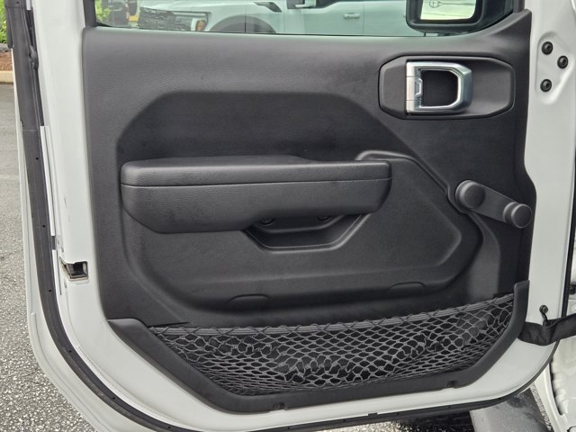Used 2022 Jeep Wrangler - photo 14