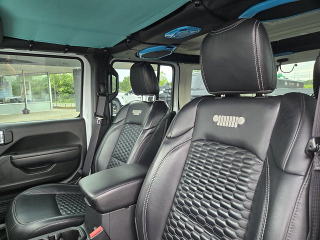 Used 2022 Jeep Wrangler - photo 17