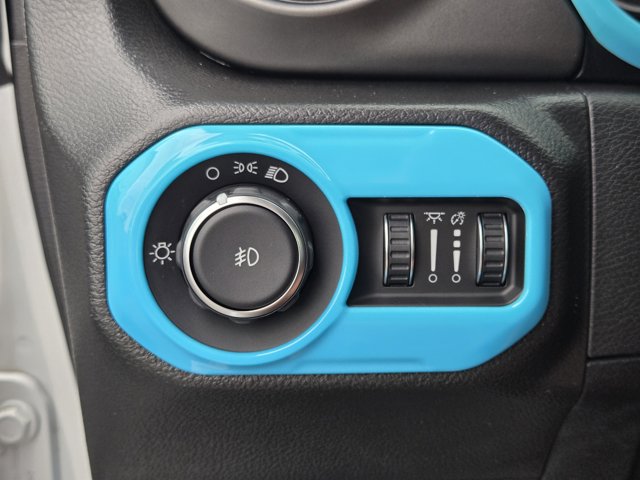 Used 2022 Jeep Wrangler - photo 18